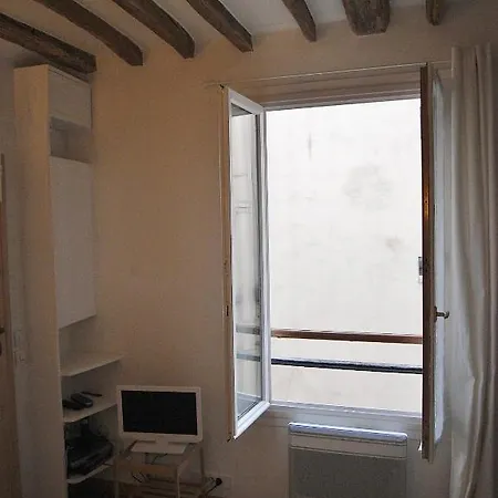 Апартаменты Studio - Marais District Париж