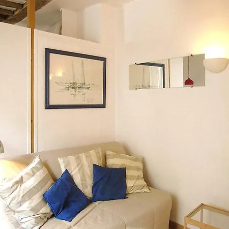 Studio - Marais District * Париж